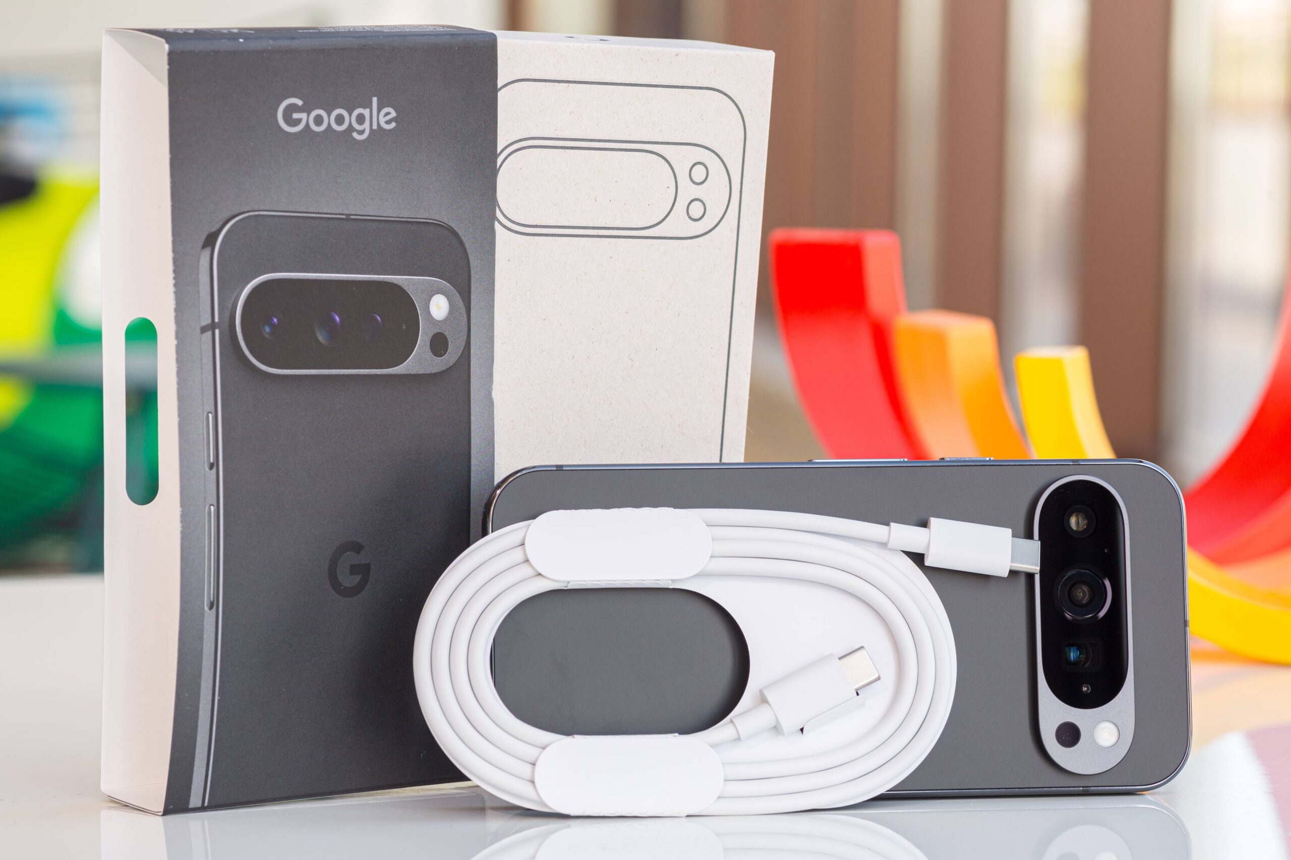 Google Pixel 9 Pro Unboxing mit Verpackung